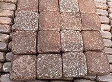 Брусчатка галтованная из лемизита, цвет-бордо, фото Купить Лемезит-брусчатка-галтованная, цвет-бордо в Фрязино